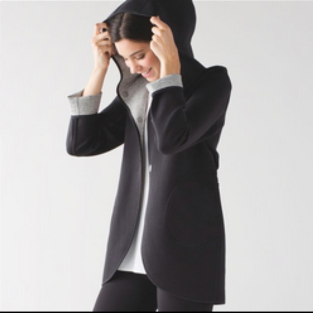 lululemon City Bound Wrap